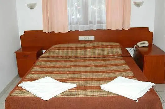 Ξενοδοχείο με διαμερίσματα Himeros 3*